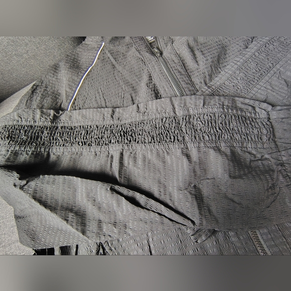 Avia Lightweight Zip Up Tennis Jacket - Picture 5 of 8